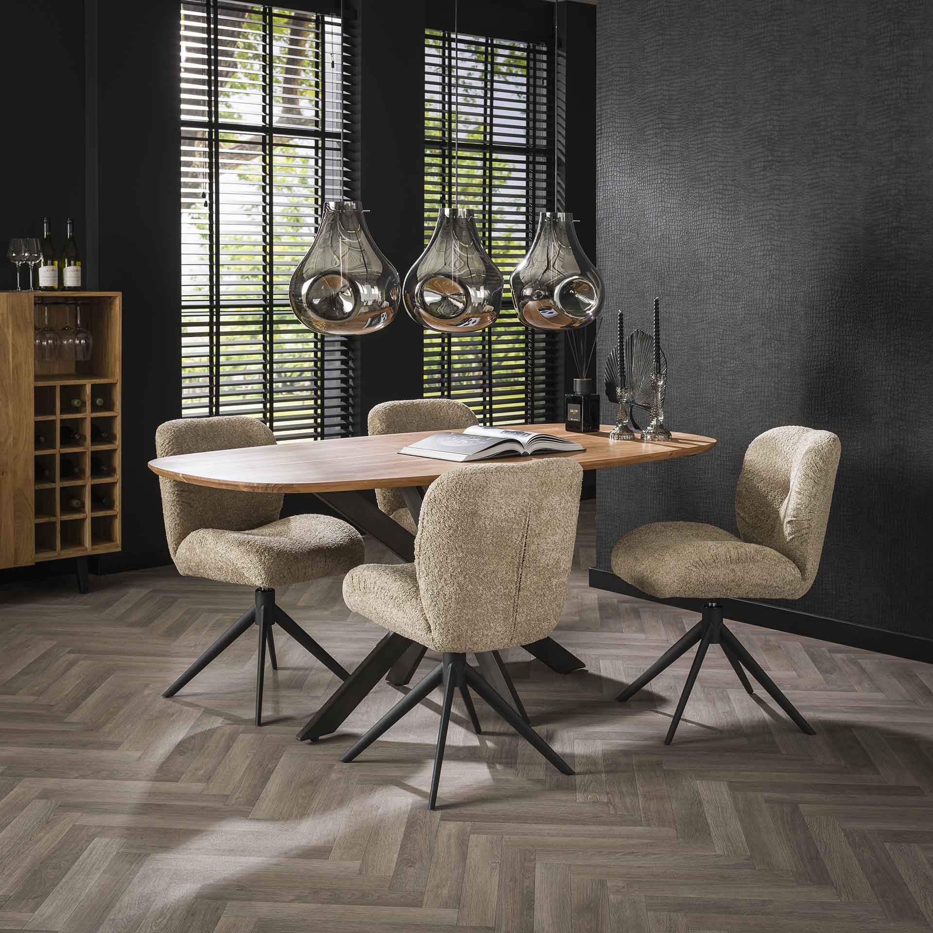 Eettafel Arhus Solid ovalen blad