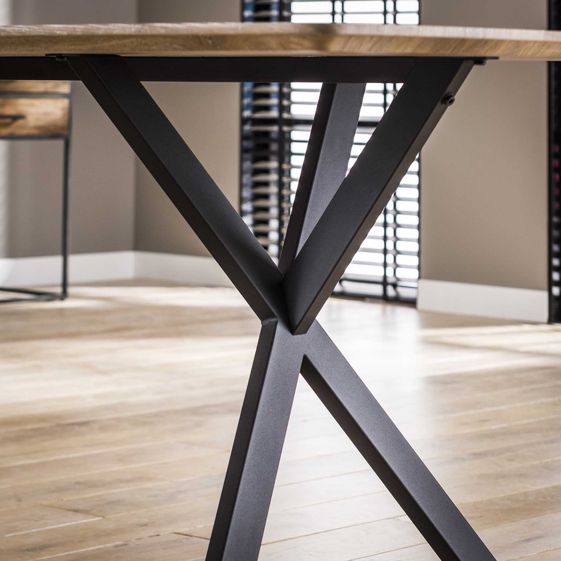 Eettafel ovaal 190 cm