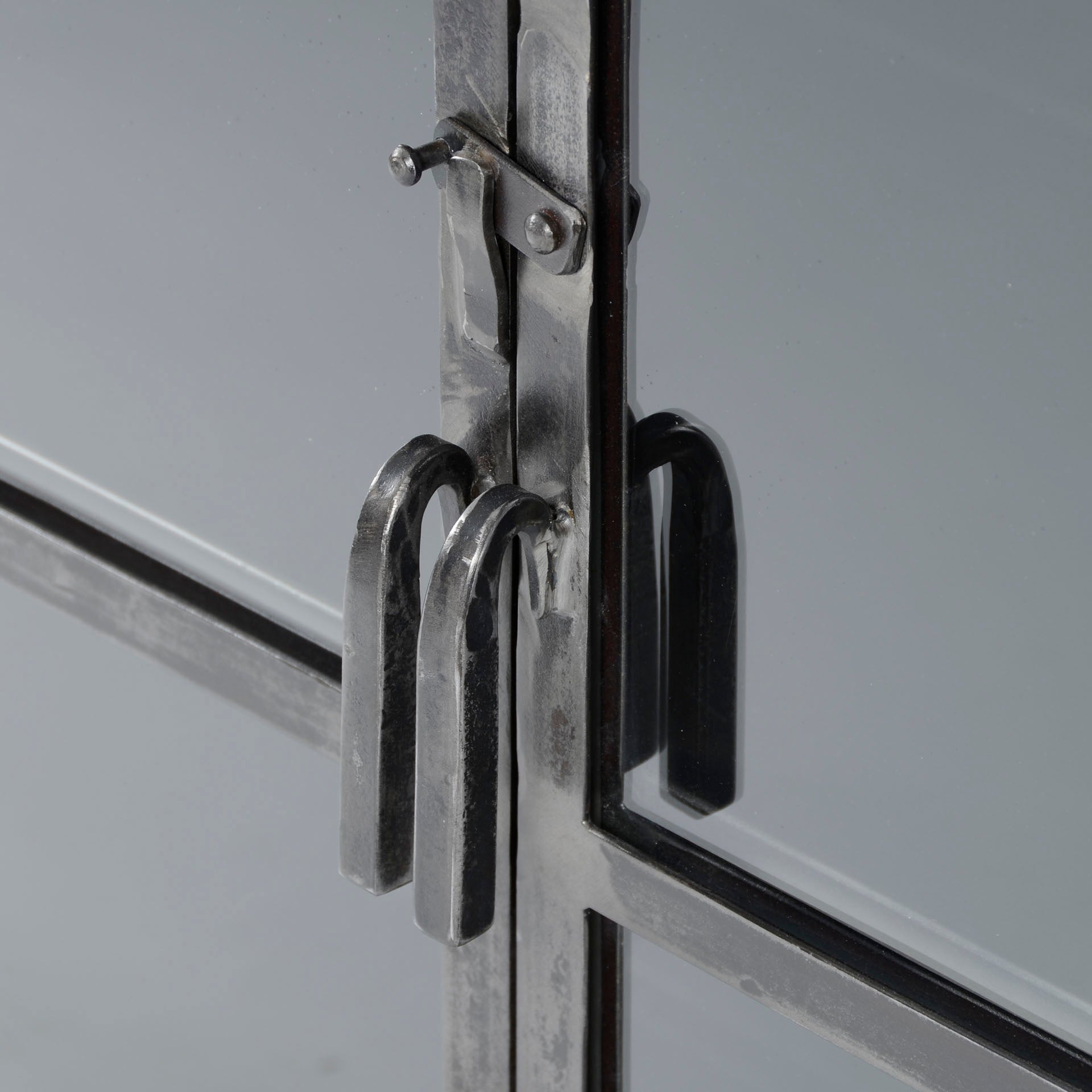 Dressoir Rift Metal