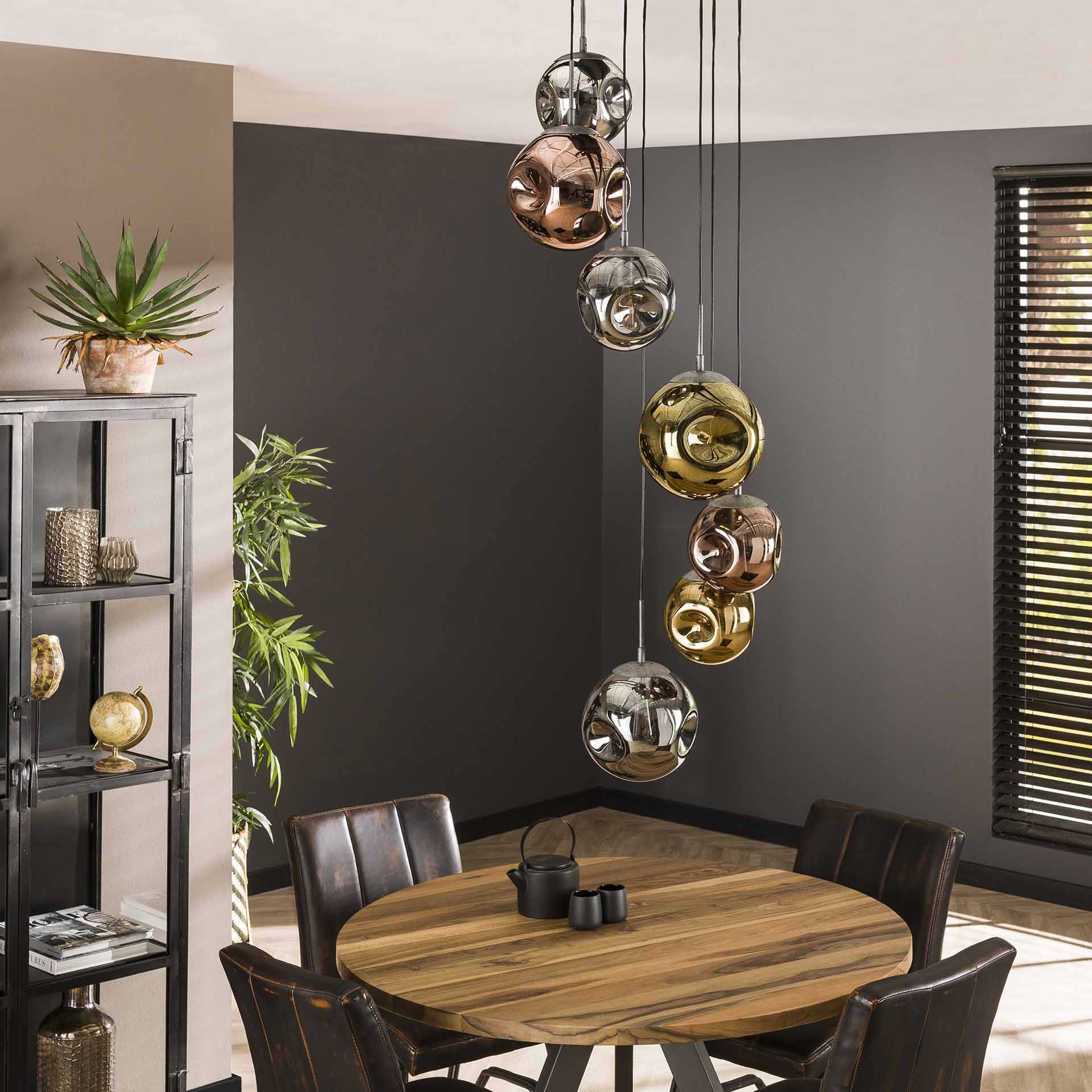 Hanglamp 7L met glazen kappen