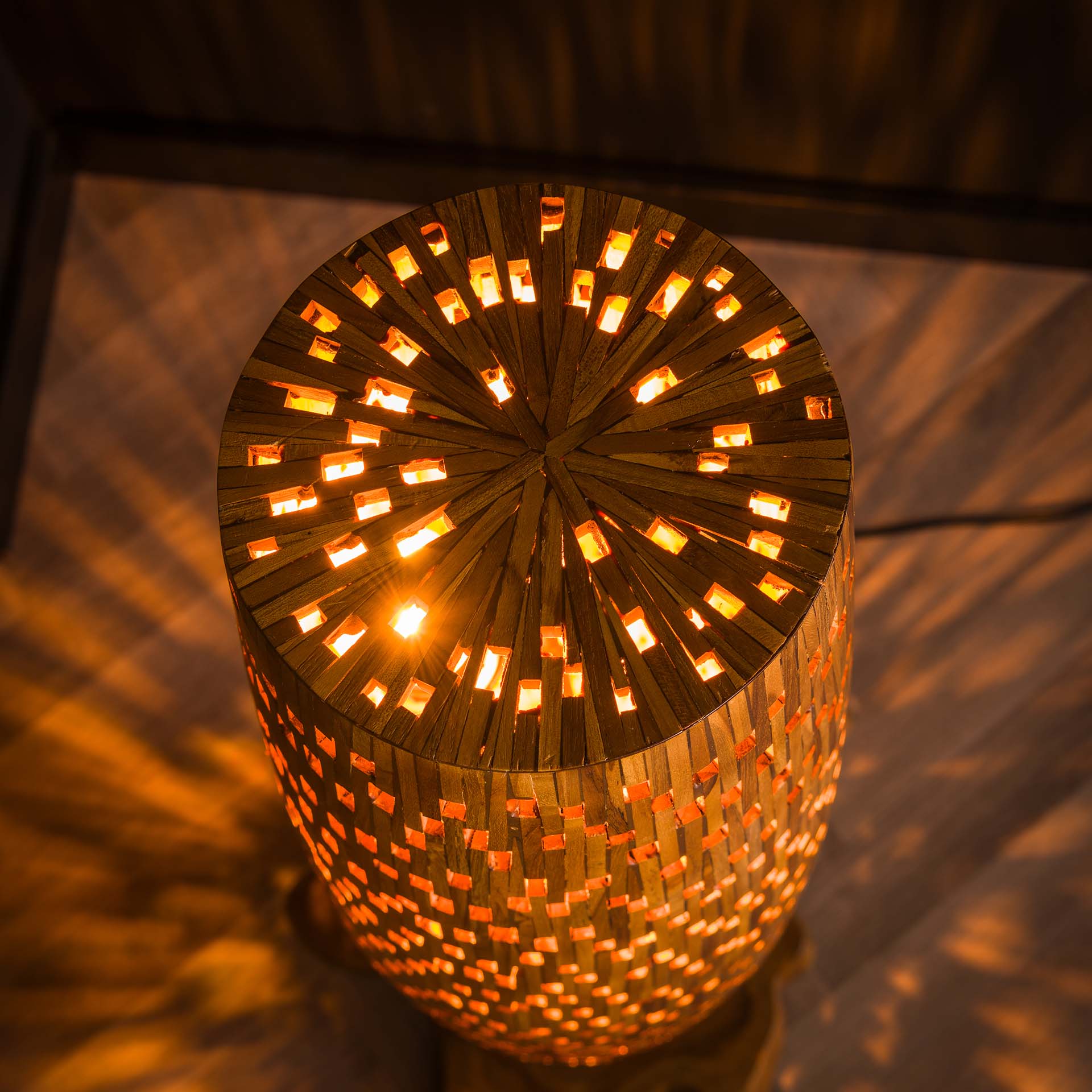 Vloerlamp gerecycled teakhout