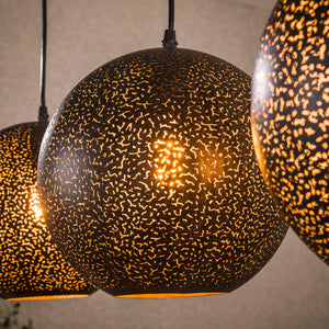 Hanglamp met vier lampenkappen